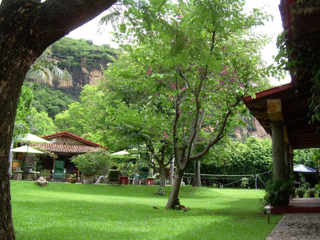 Casa Navacoyan Bed & Breakfast Malinalco Exterior photo